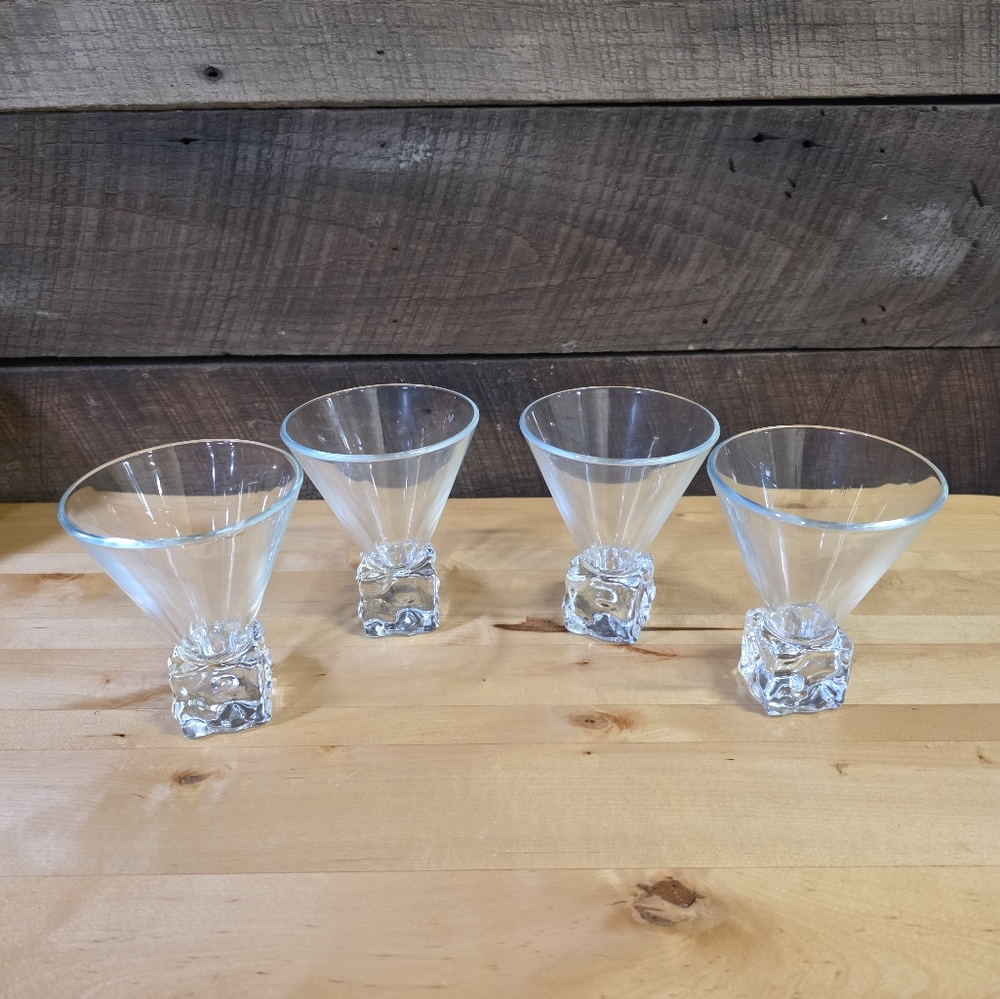 4 Elegant Clear Glass Martini Glasses Set